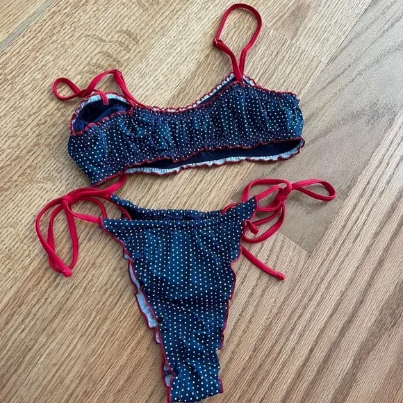 Frankies x Pink Bikini - Picture 2 of 2